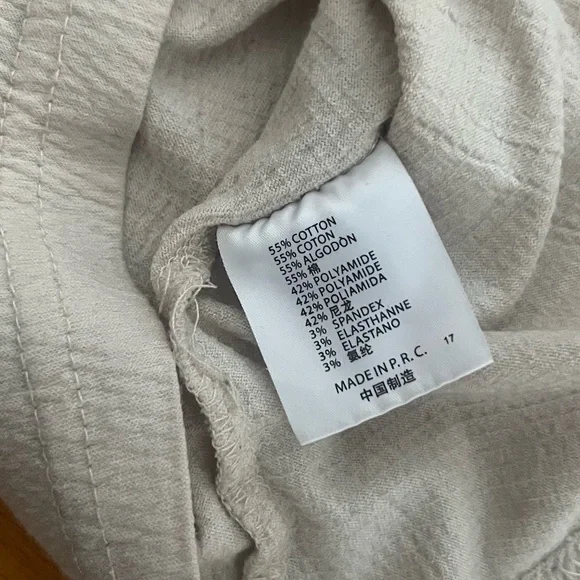 Brandy Melville cream textured high neck sleeveless tank top - Picture 5 of 7